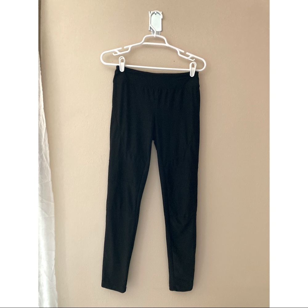 Pink Republic Leggings